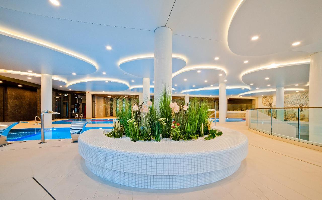 Aqua Resort Apartments-Aqua Park No Limit, Parking Колобжег Екстериор снимка