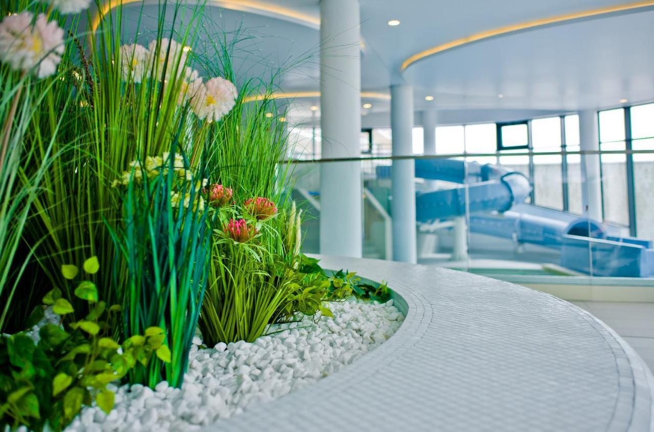 Aqua Resort Apartments-Aqua Park No Limit, Parking Колобжег Екстериор снимка