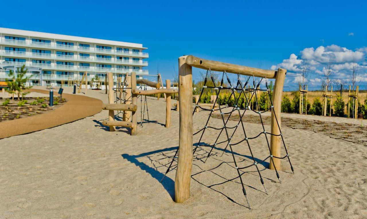 Aqua Resort Apartments-Aqua Park No Limit, Parking Колобжег Екстериор снимка